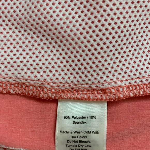 Vineyard Vine never worn shorts. Boys 18 Both shorts have adjustable waist. - Picture 15 of 16